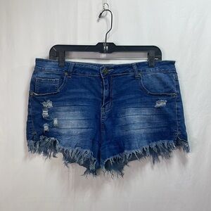 🐄 Jean shorts raw hem distressed
